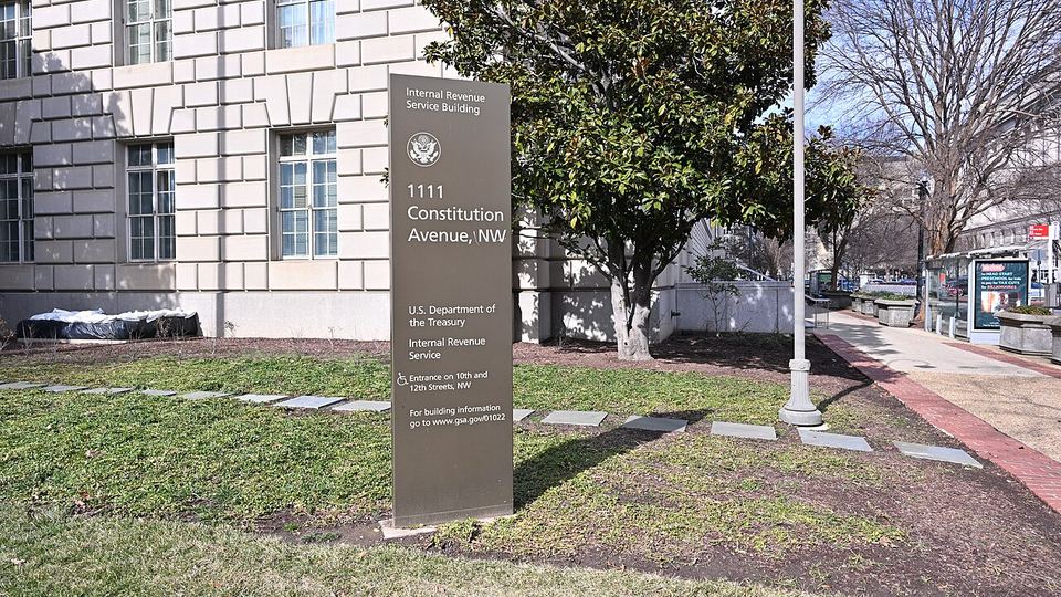 Sign of the Internal Revenue Service building