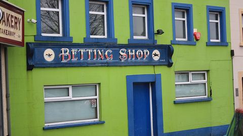 Theoretical Hold vs Reported Hold: Reading a State Sportsbook Revenue Report